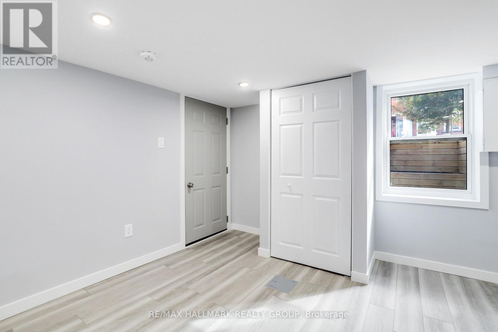 Photo 12 of B 15 Marier Avenue, Ottawa ON