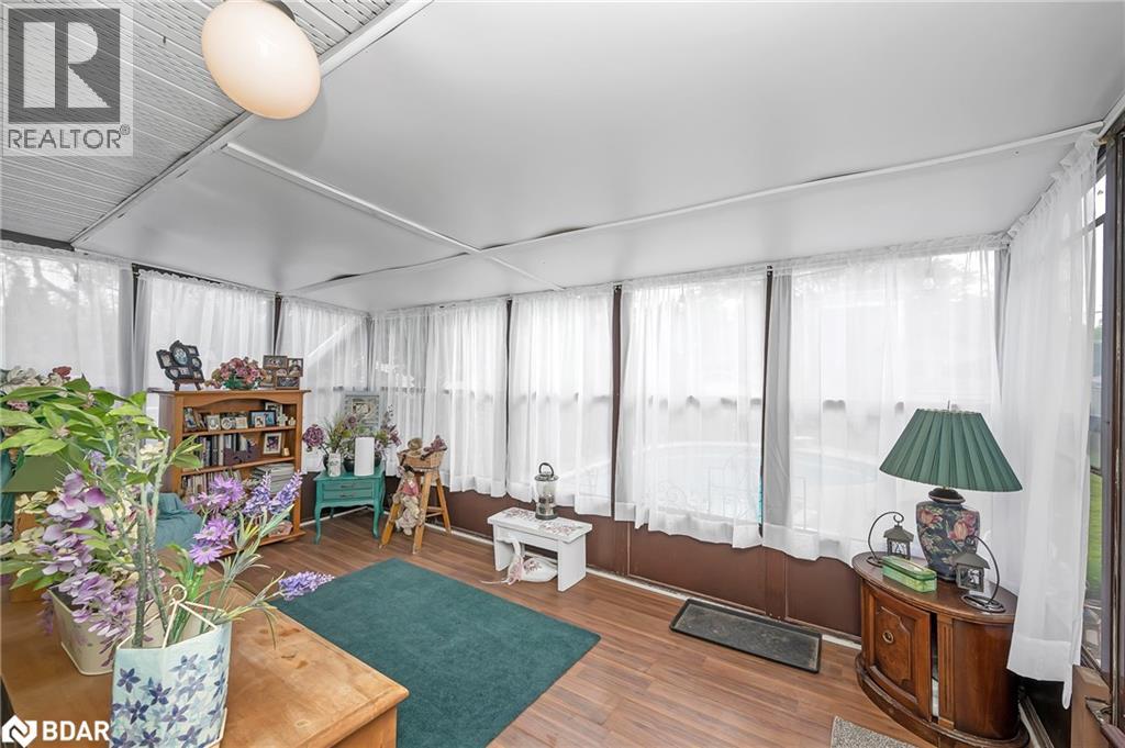 Photo 18 of 164 Adair Avenue N, Hamilton ON