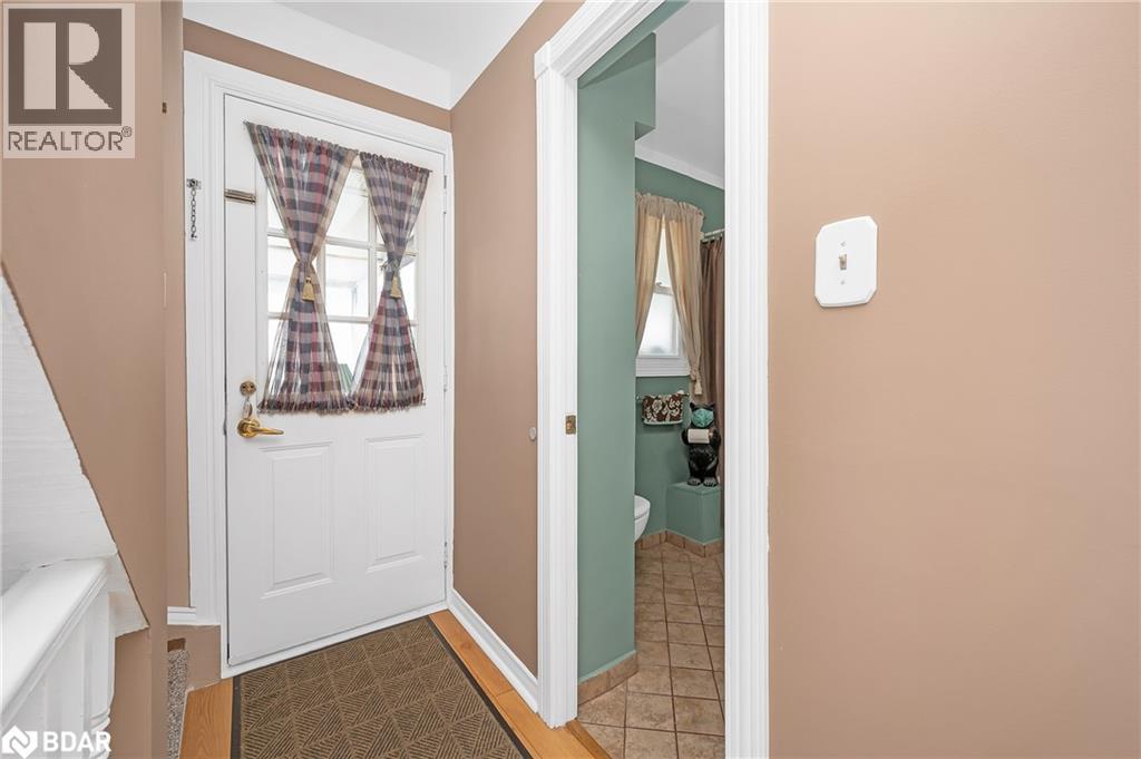 Photo 12 of 164 Adair Avenue N, Hamilton ON