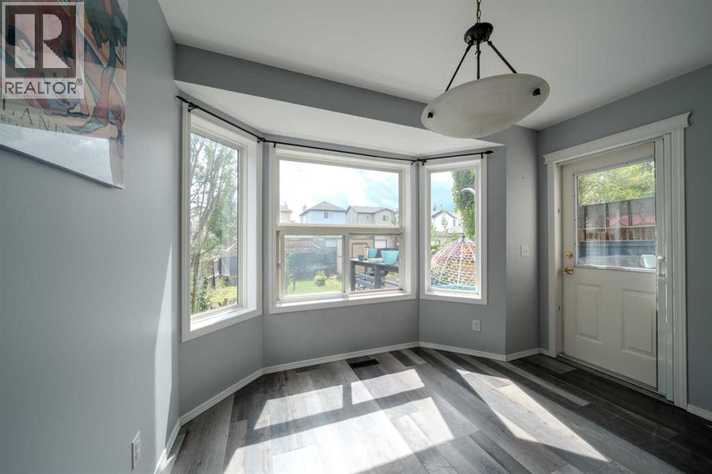 Single Family House for Sale in  Everstone Avenue SW Evergreen Calgary 
