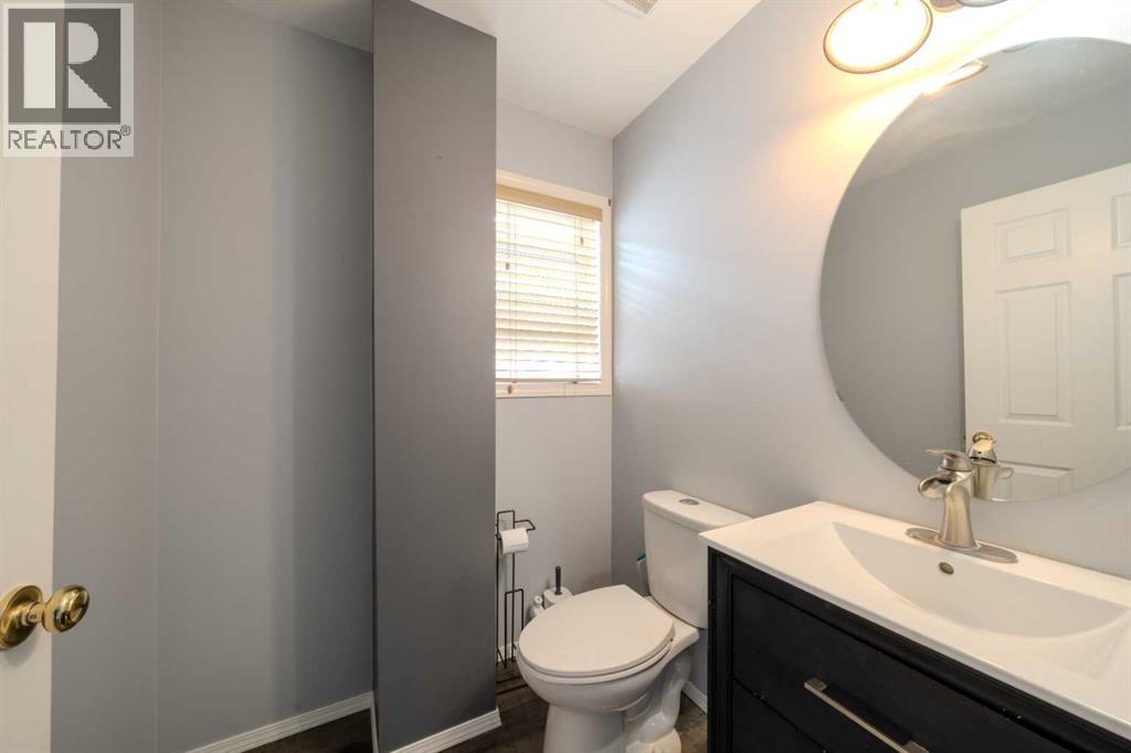 Single Family House for Sale in  Everstone Avenue SW Evergreen Calgary 