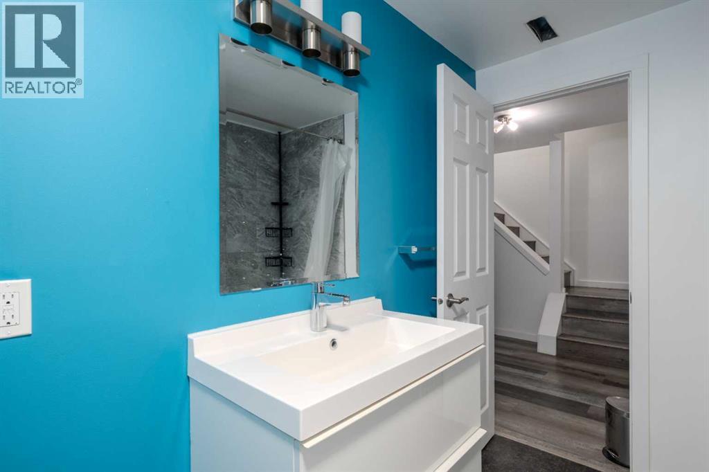 Single Family House for Sale in  Everstone Avenue SW Evergreen Calgary 