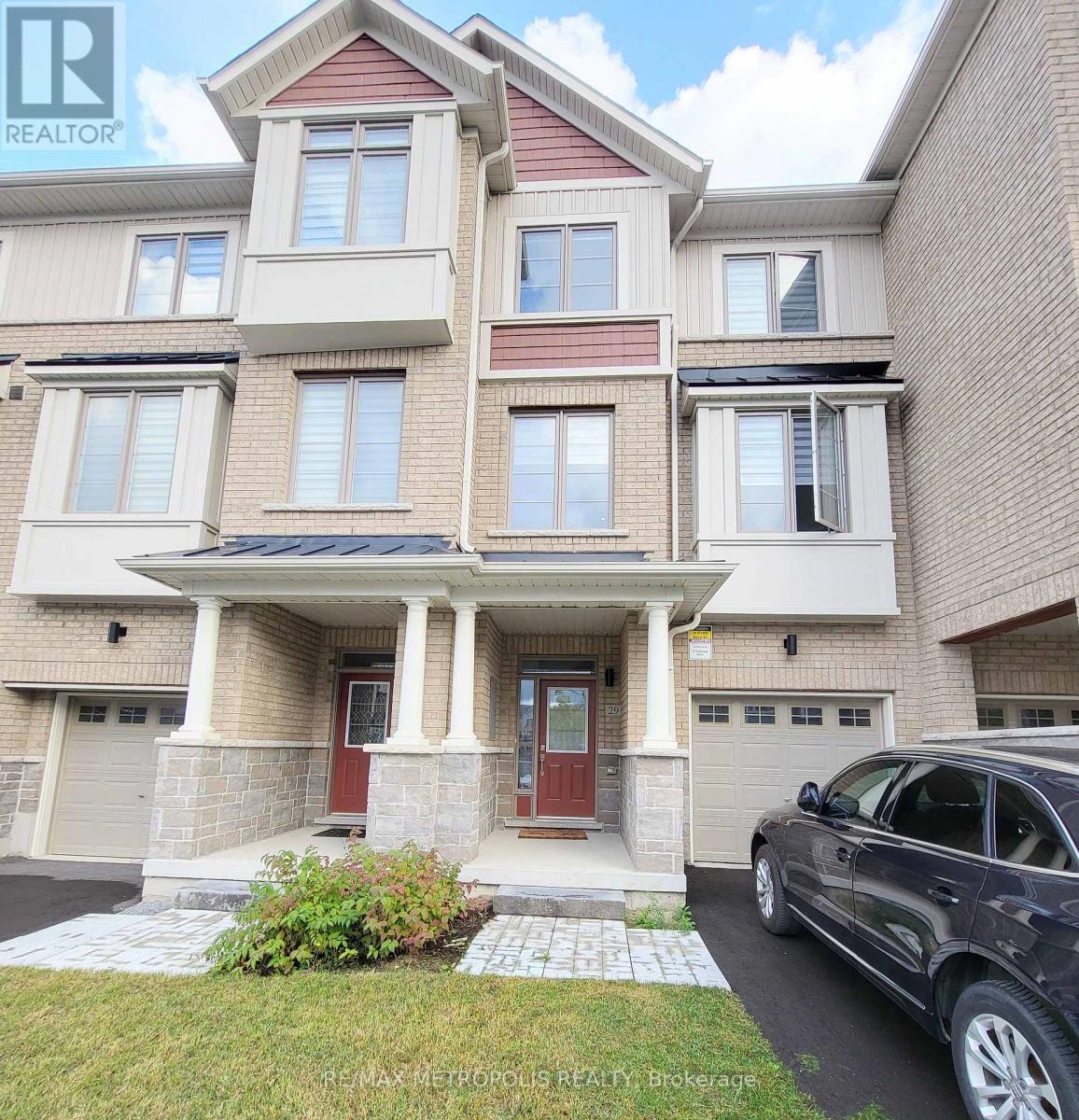 Photo 1 of 29 Sobczak Drive, Whitby ON
