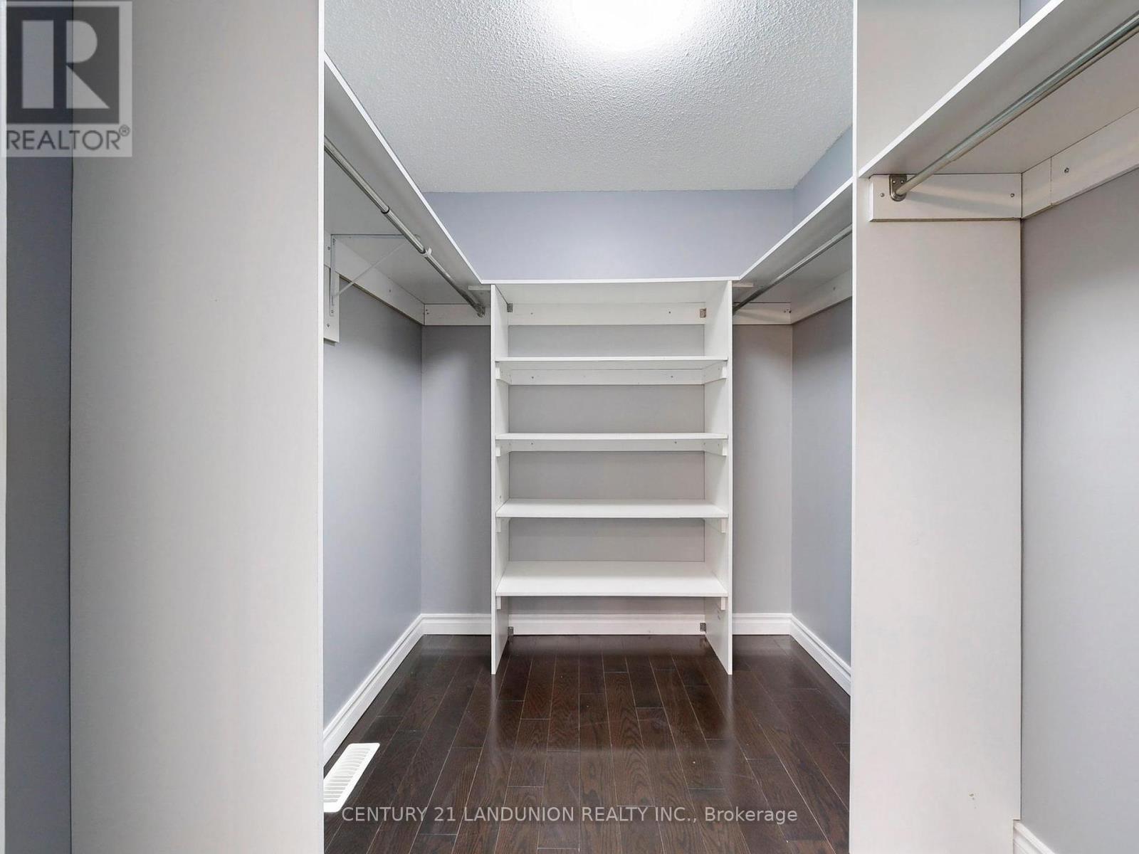 Photo 25 of 25 Bemerton Court, Toronto ON