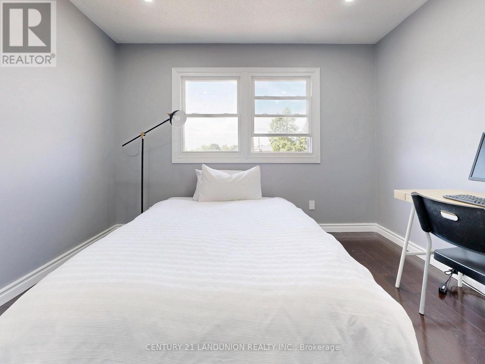 Photo 30 of 25 Bemerton Court, Toronto ON