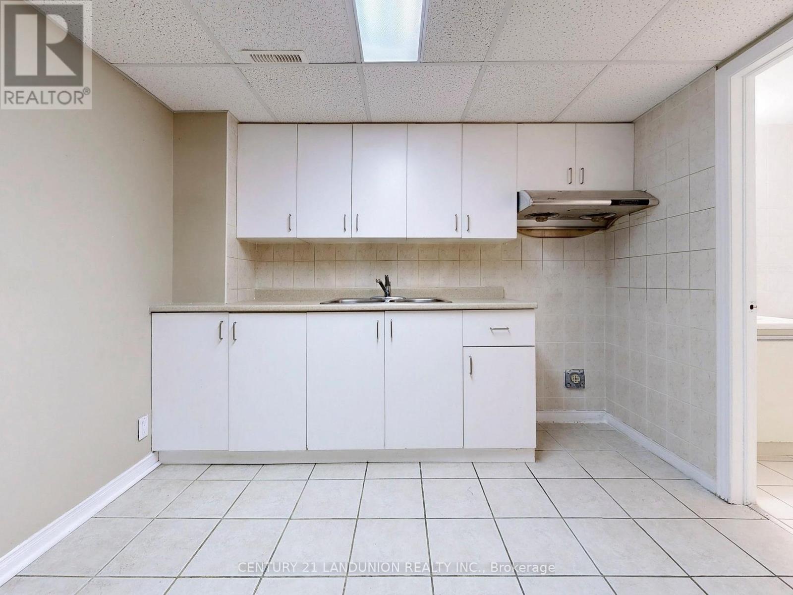 Photo 37 of 25 Bemerton Court, Toronto ON