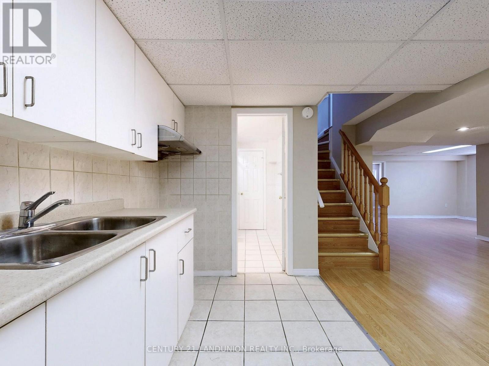 Photo 38 of 25 Bemerton Court, Toronto ON