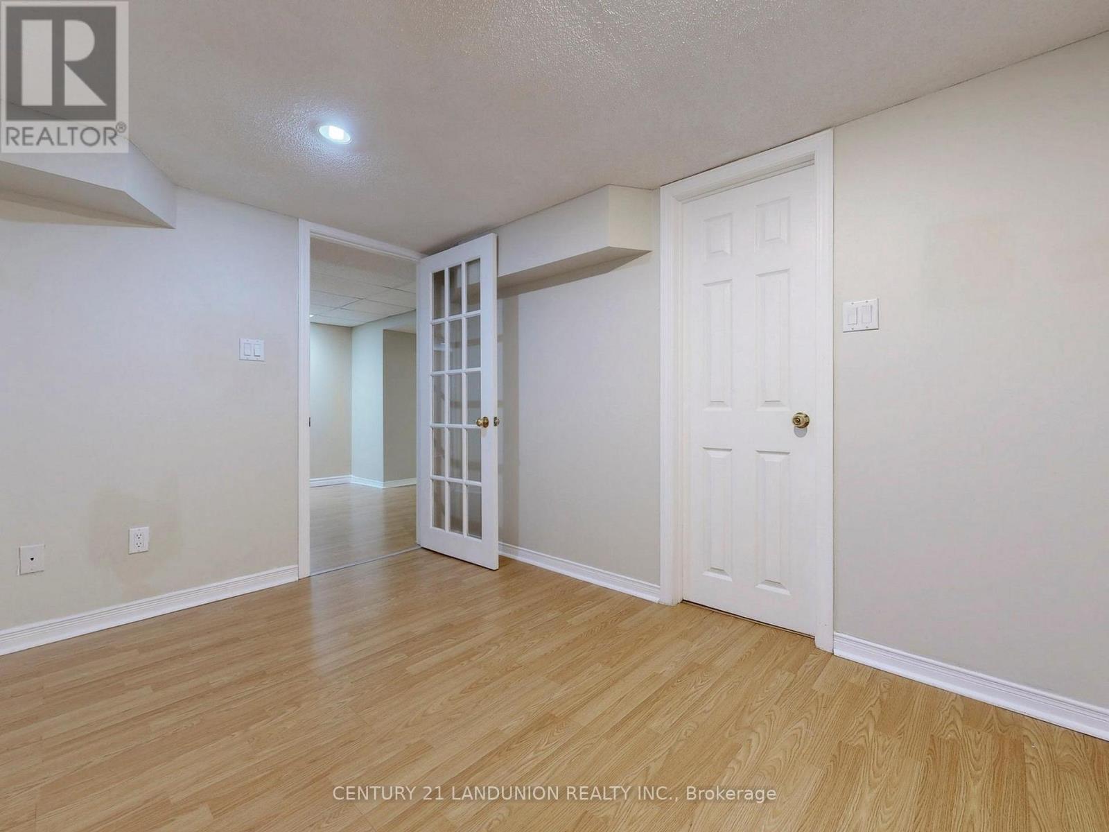 Photo 43 of 25 Bemerton Court, Toronto ON