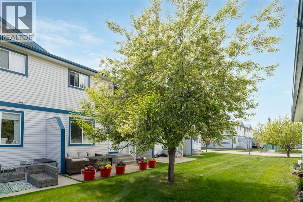 Photo 38 of 31 33 Stonegate Drive Nw, Airdrie AB