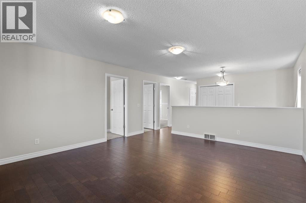 Photo 21 of 50 Evansbrooke Heights Nw, Calgary AB
