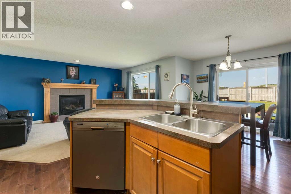 Photo 9 of 270 Royal Oak Court Nw, Calgary AB