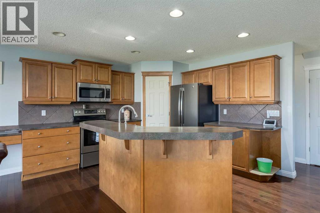 Photo 8 of 270 Royal Oak Court Nw, Calgary AB