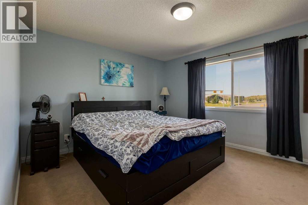 Photo 18 of 270 Royal Oak Court Nw, Calgary AB