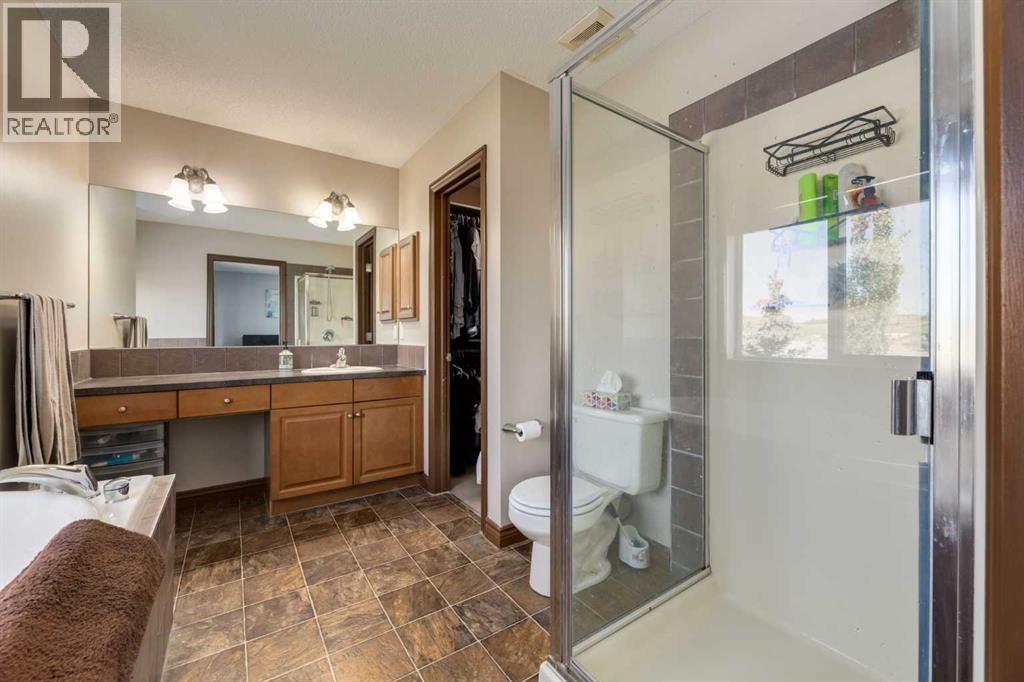 Photo 22 of 270 Royal Oak Court Nw, Calgary AB