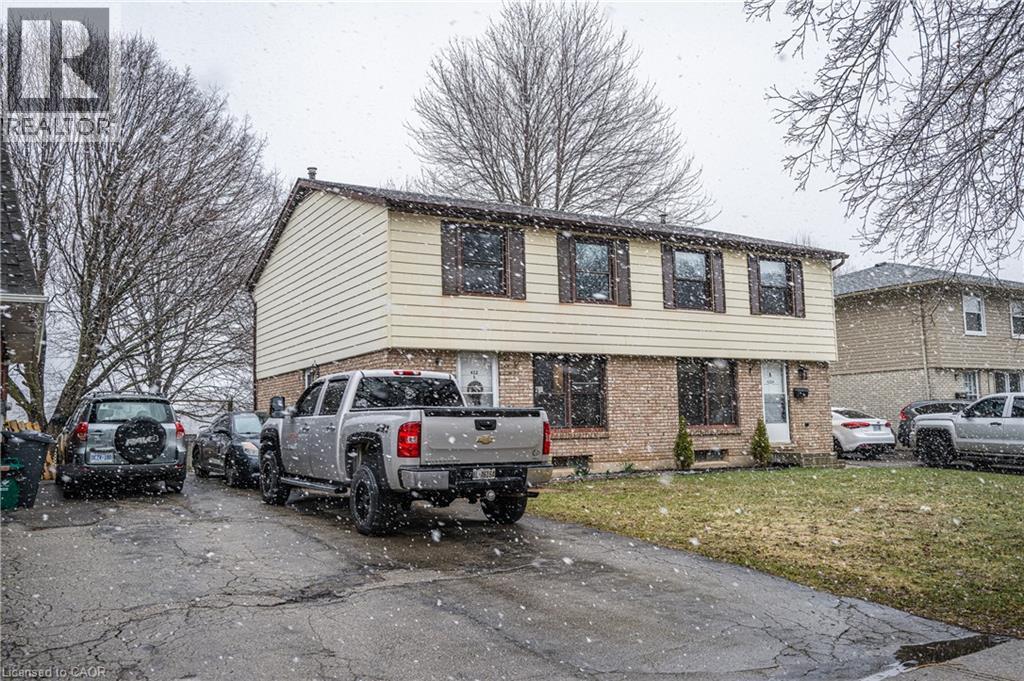 Photo 1 of 422 Dunvegan Street Unit B, Waterloo ON