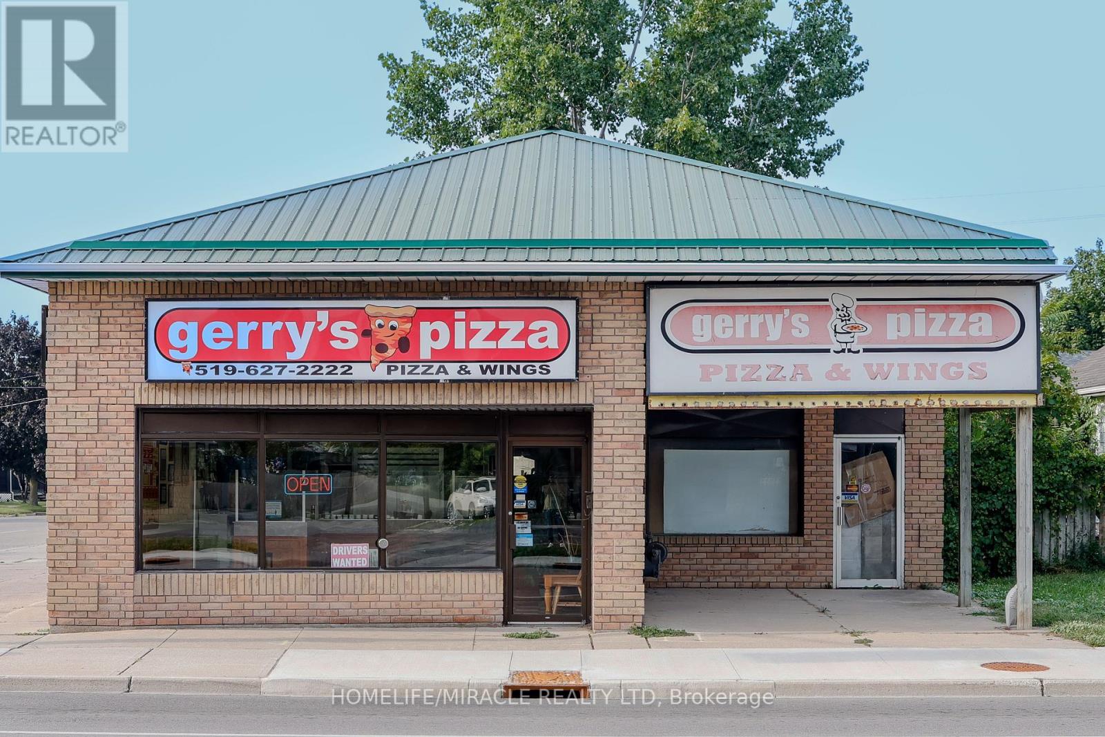 Photo 1 of 1146 Dufferin Avenue, Chathamkent ON
