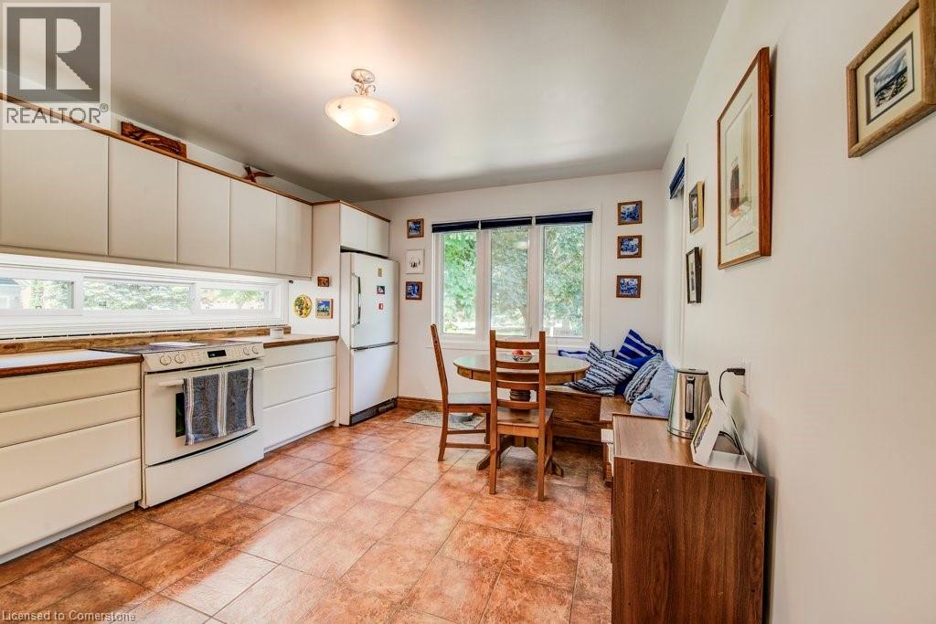 Photo 10 of 155 Mayberry Court, Waterloo ON