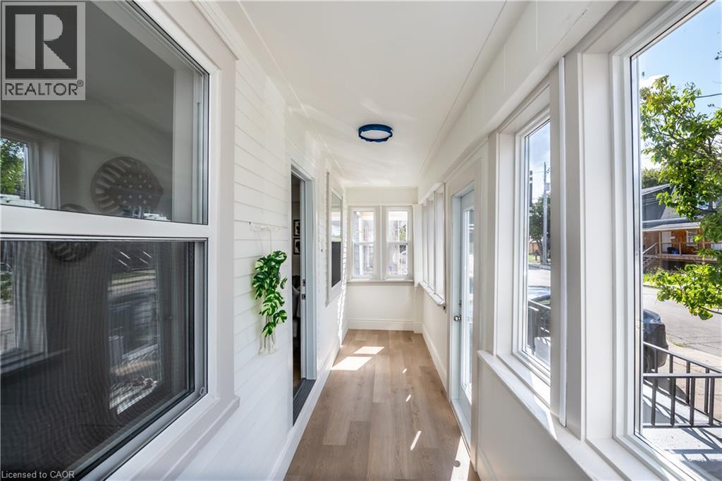 Photo 25 of 155 Picton Street E, Hamilton ON