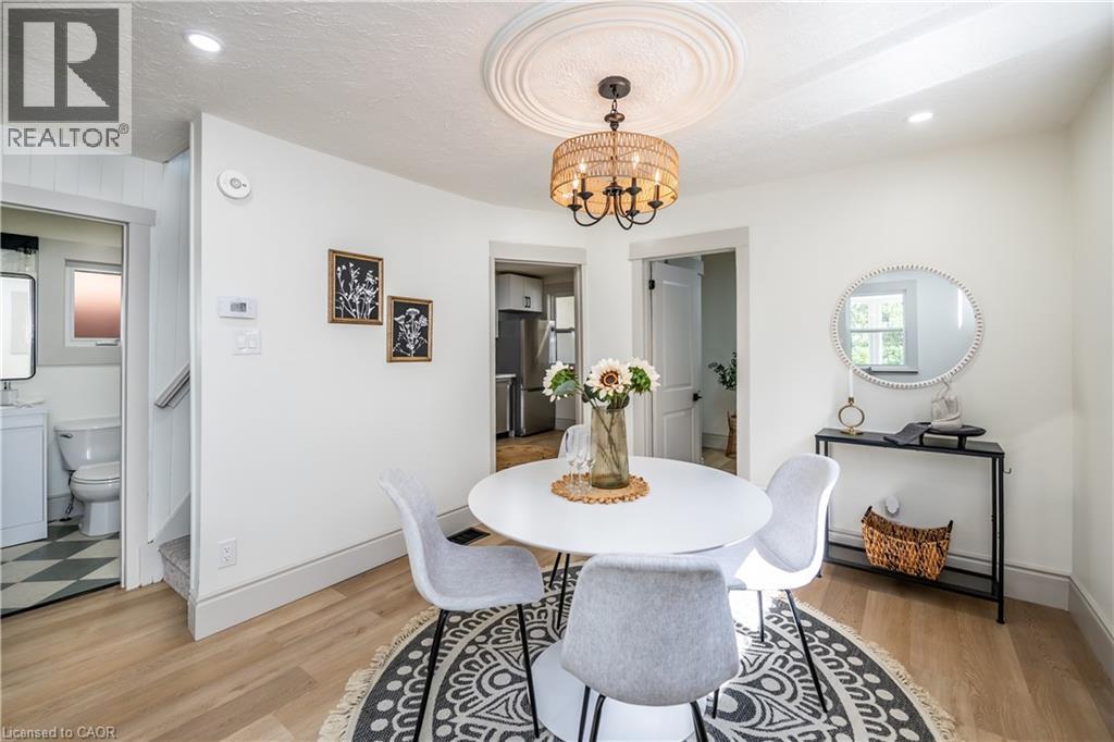 Photo 10 of 155 Picton Street E, Hamilton ON