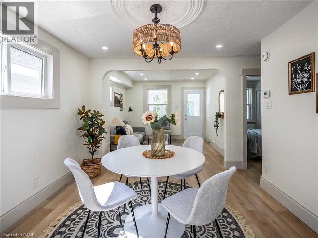Photo 12 of 155 Picton Street E, Hamilton ON