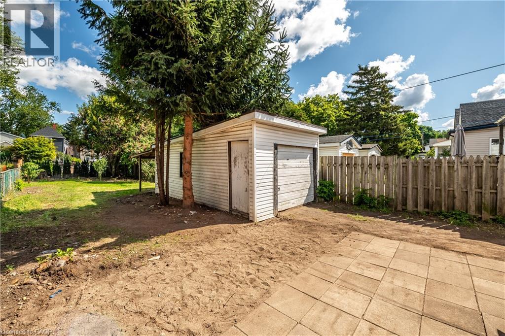 Photo 43 of 155 Picton Street E, Hamilton ON