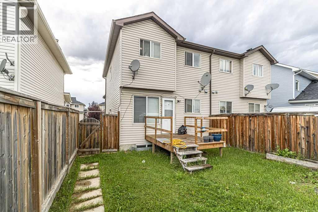 Photo 25 of 98 Tarawood Lane Ne, Calgary AB