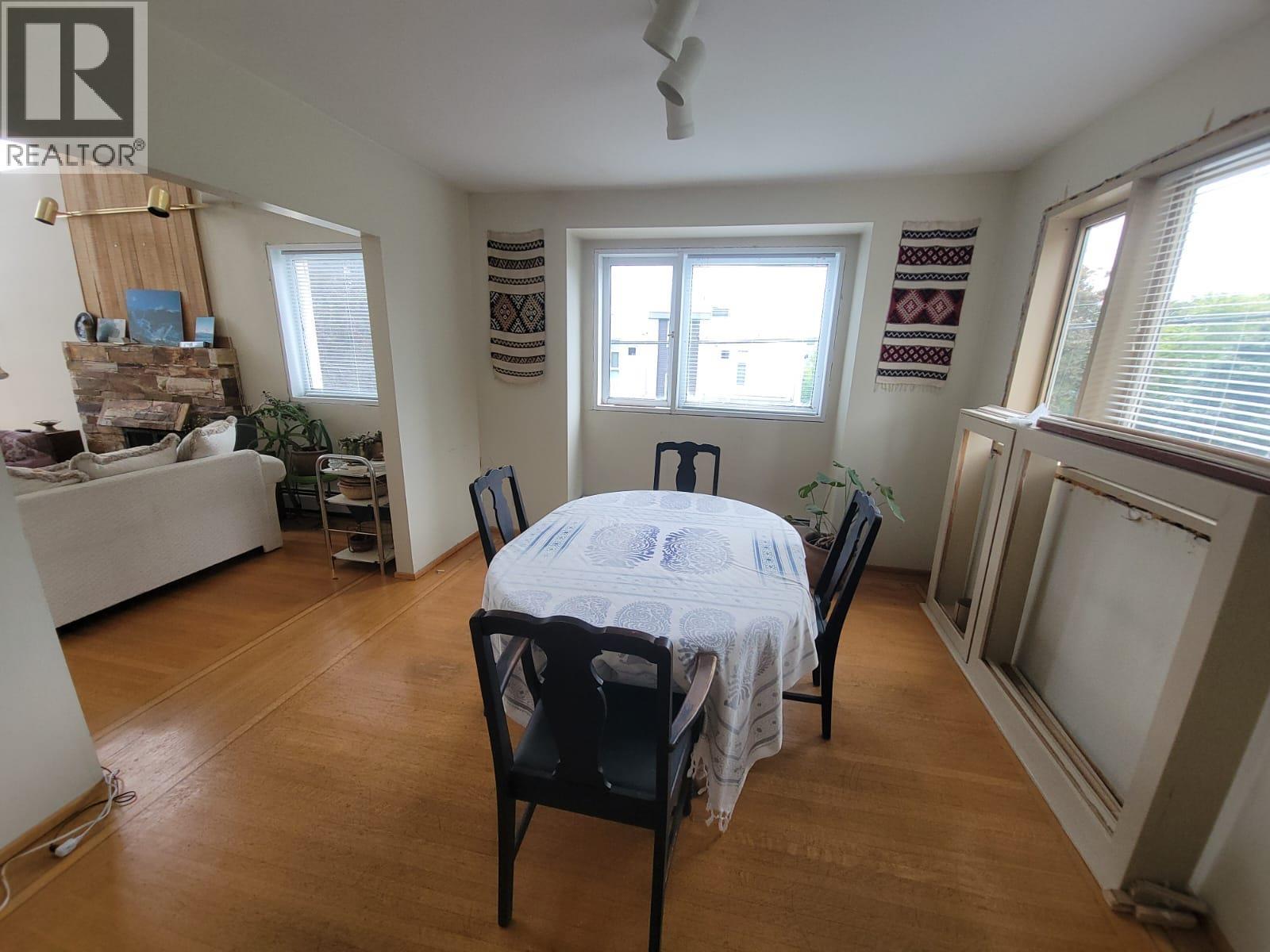 Photo 10 of 3804 W 14th Avenue, Vancouver BC