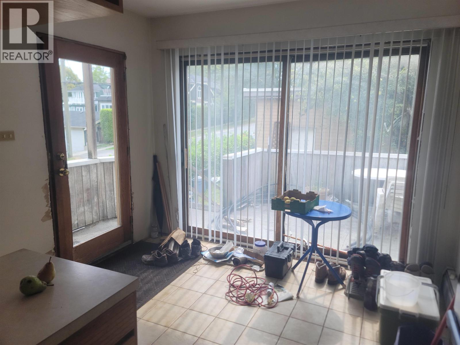 Photo 12 of 3804 W 14th Avenue, Vancouver BC