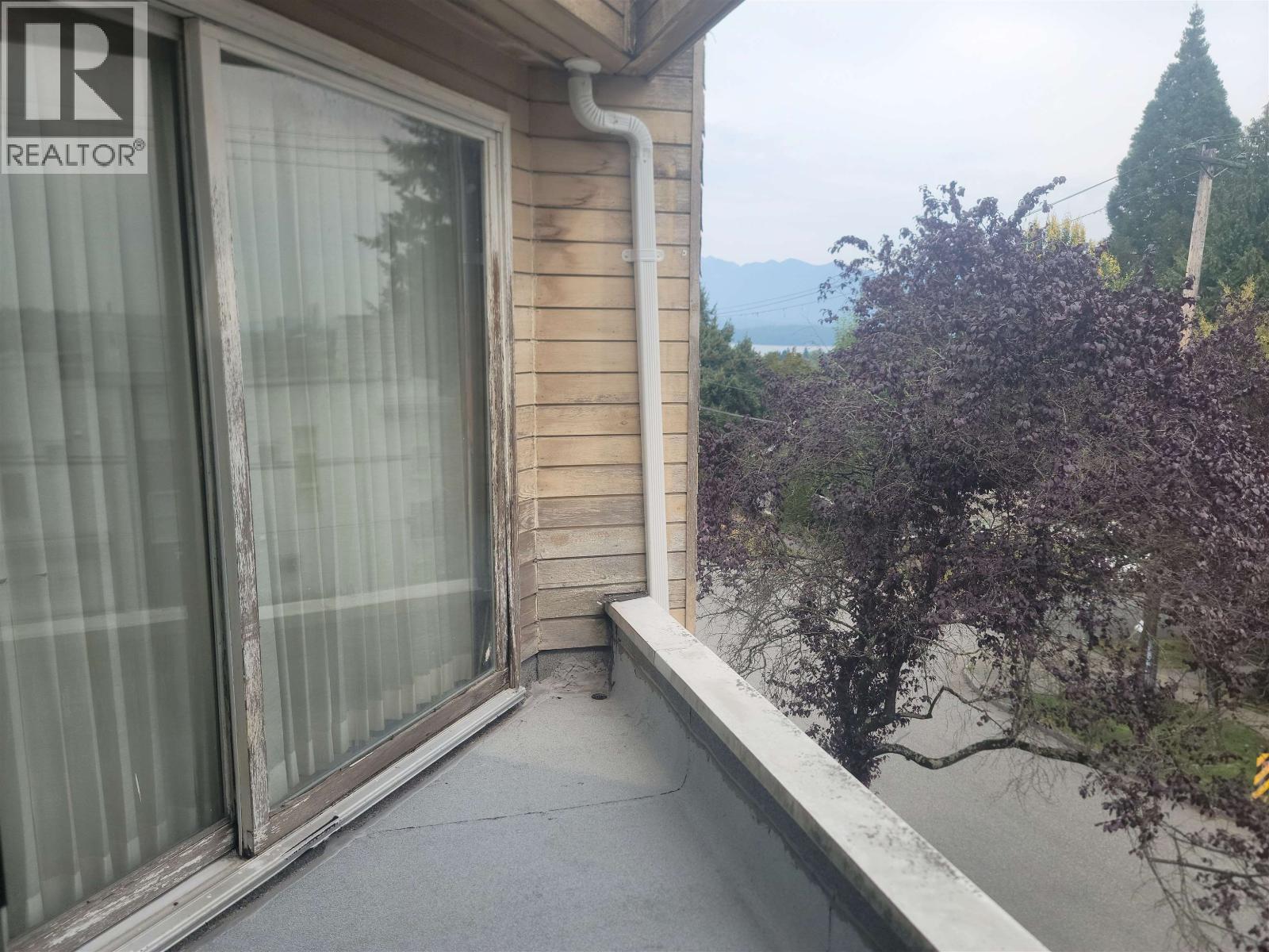 Photo 18 of 3804 W 14th Avenue, Vancouver BC