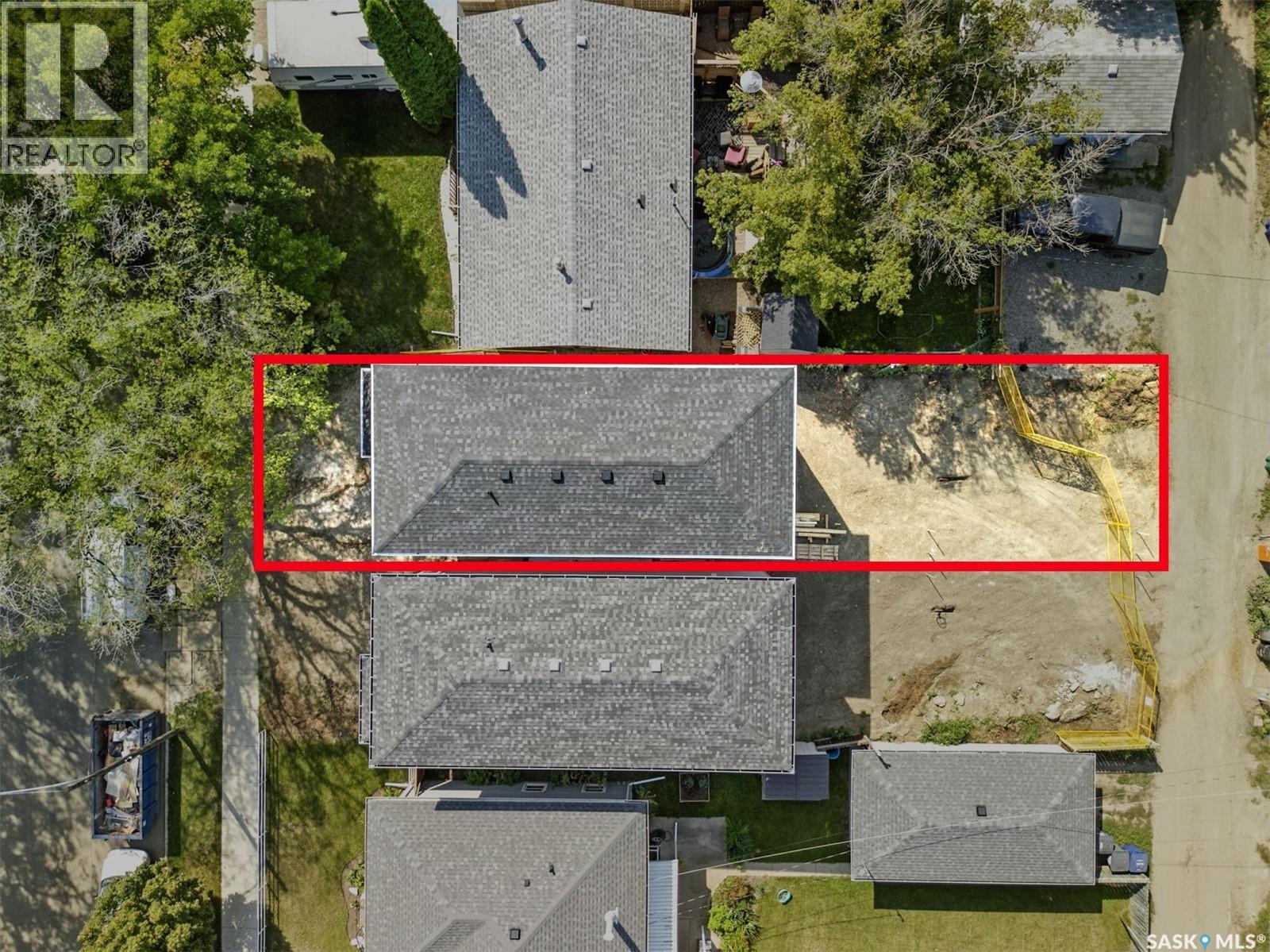 Photo 11 of 1914 Herman Avenue, Saskatoon SK