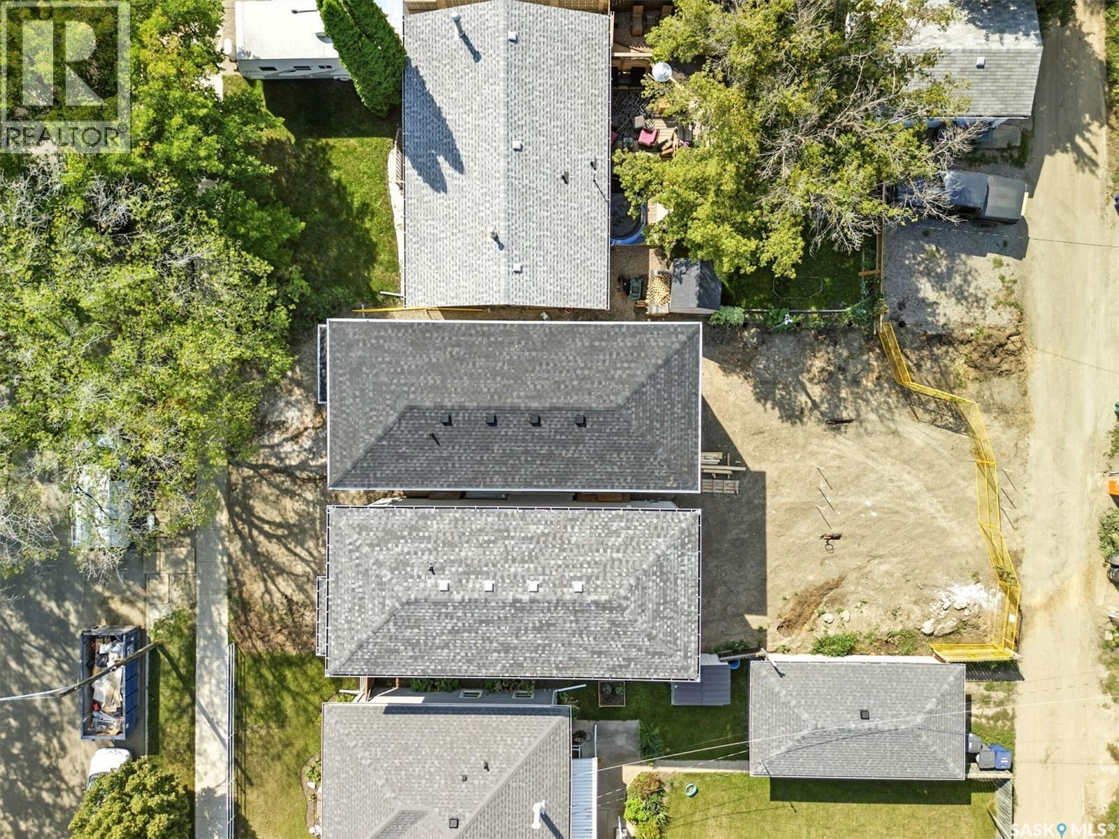 Photo 12 of 1914 Herman Avenue, Saskatoon SK