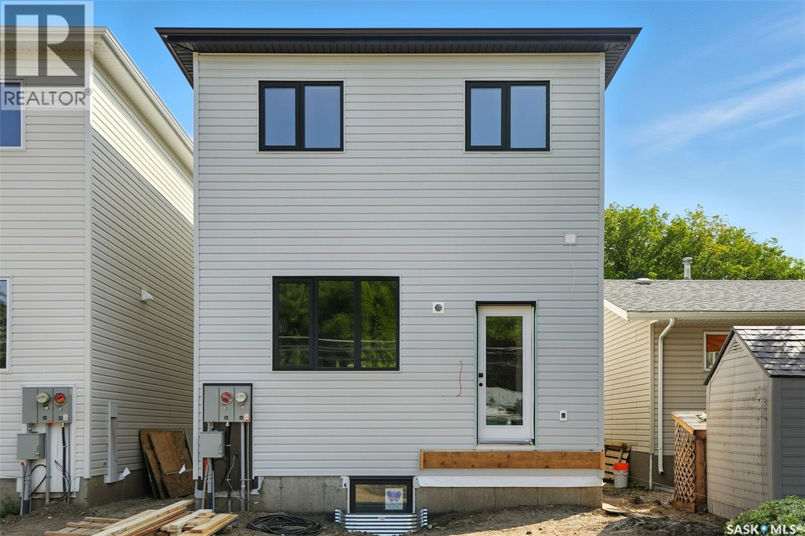 Photo 7 of 1914 Herman Avenue, Saskatoon SK