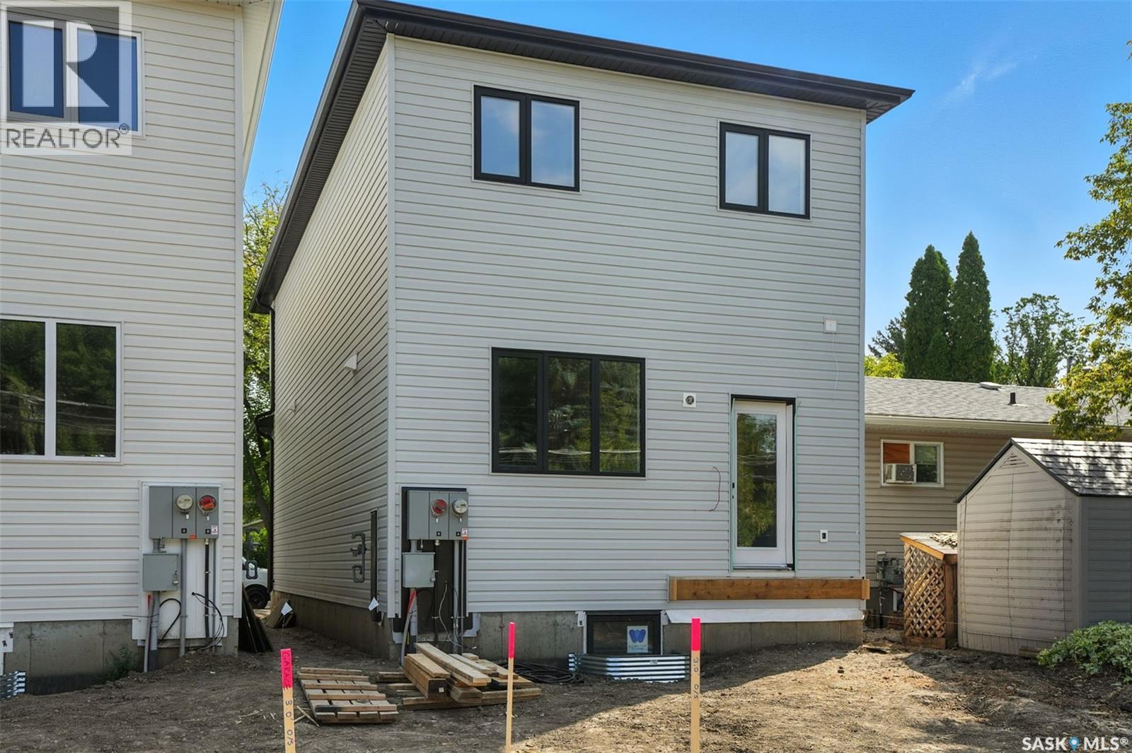 Photo 8 of 1914 Herman Avenue, Saskatoon SK