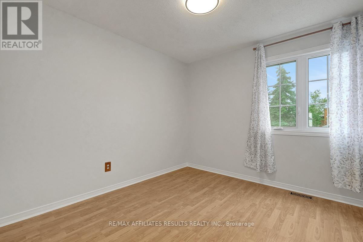 Photo 27 of 22 Hendrie Court, Ottawa ON