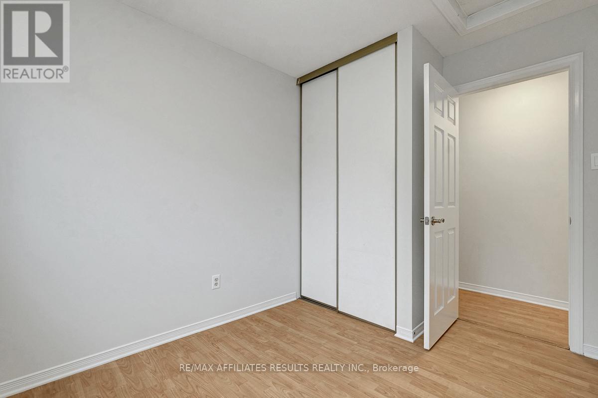 Photo 30 of 22 Hendrie Court, Ottawa ON