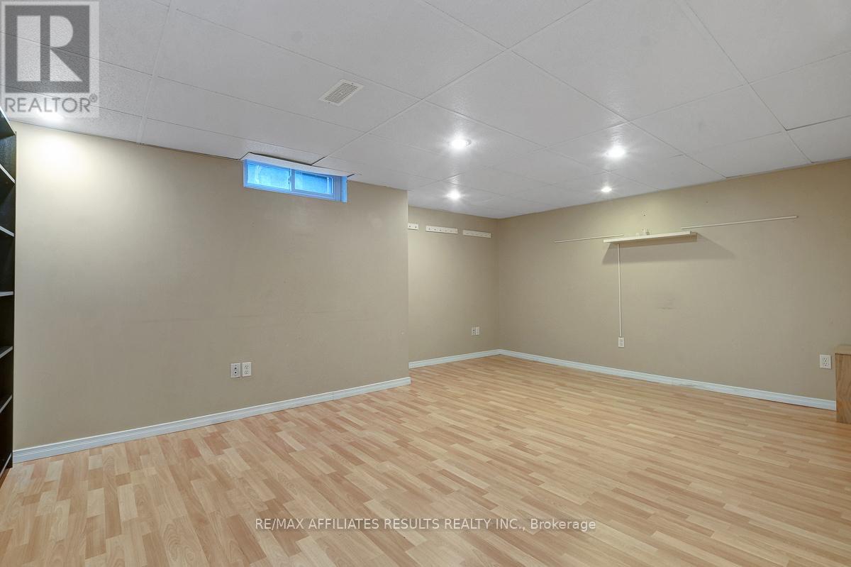 Photo 35 of 22 Hendrie Court, Ottawa ON