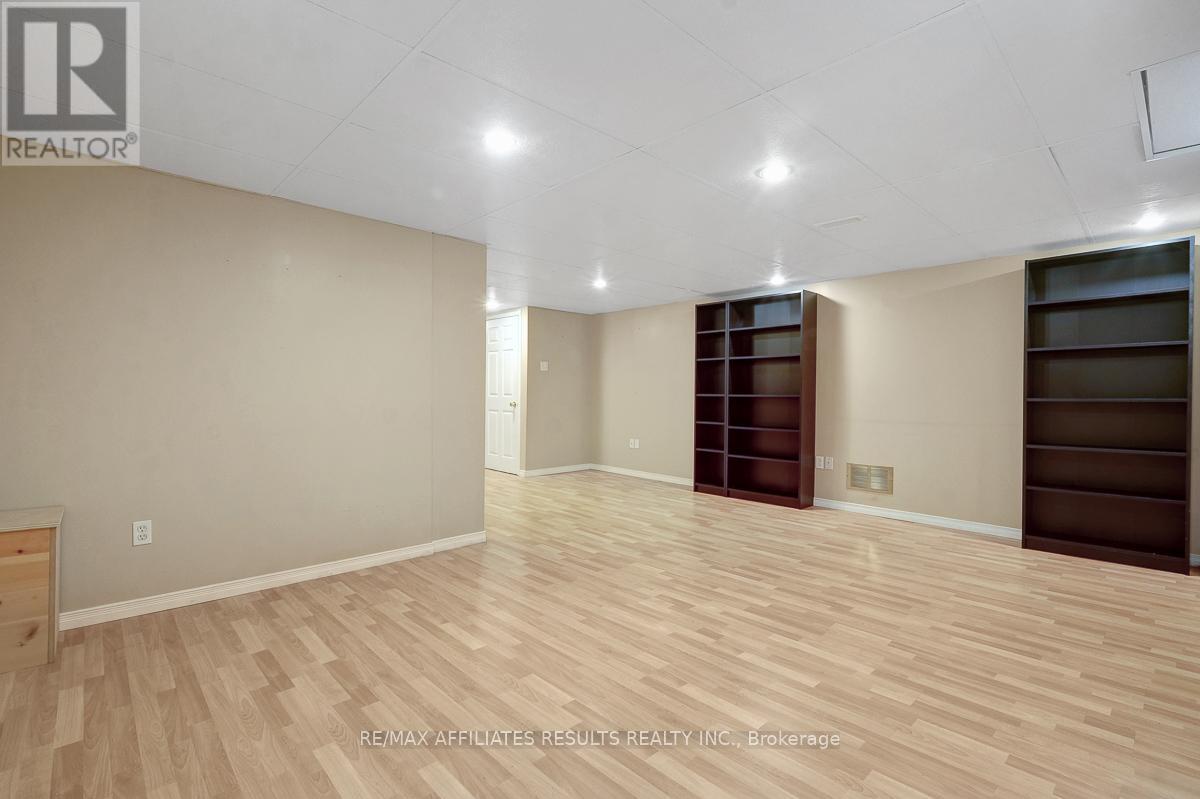 Photo 38 of 22 Hendrie Court, Ottawa ON