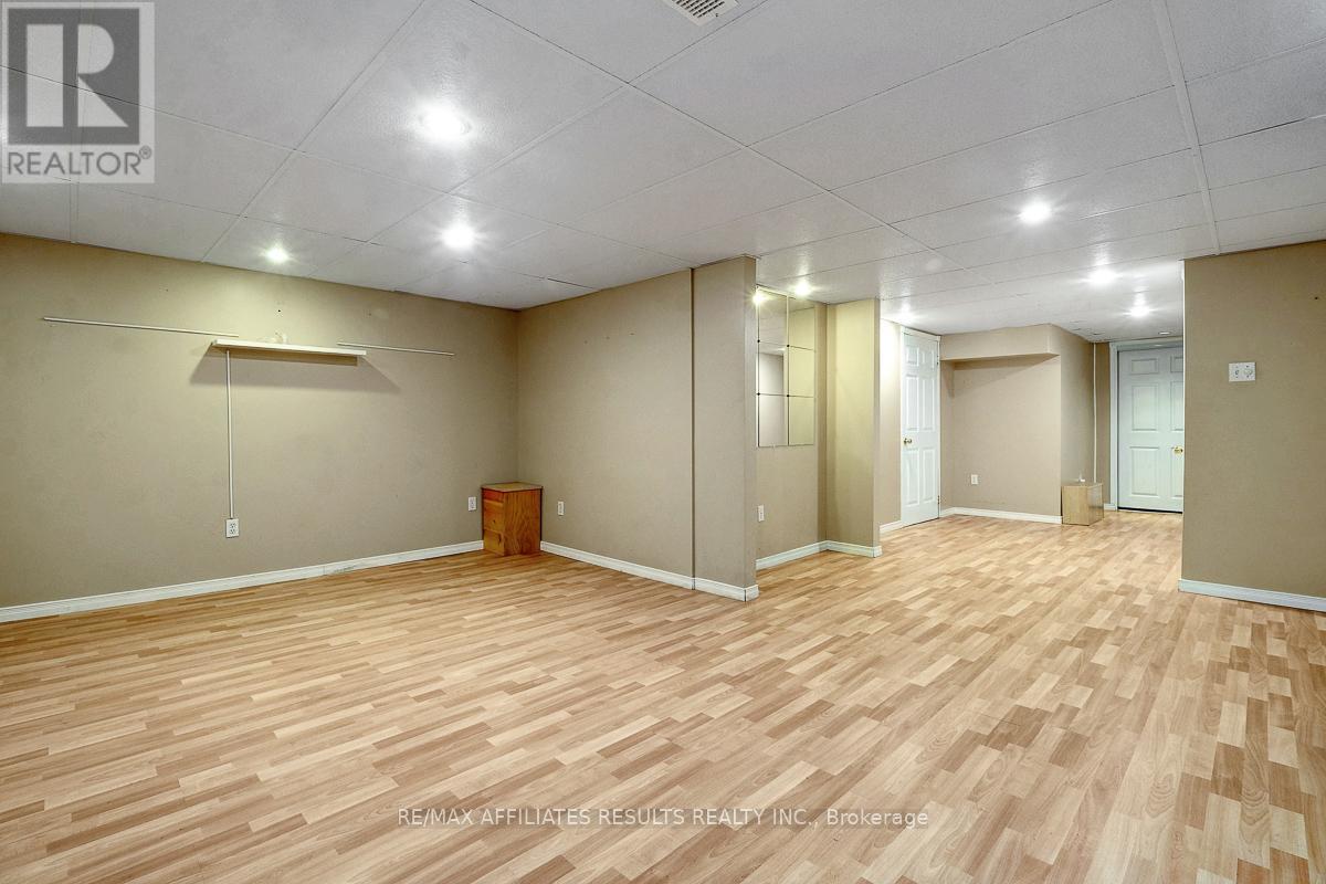 Photo 39 of 22 Hendrie Court, Ottawa ON