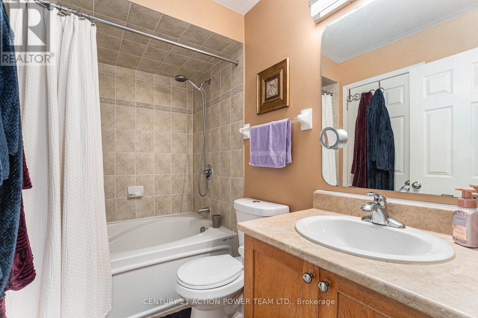 Photo 30 of 123 Gatestone Private, Ottawa ON