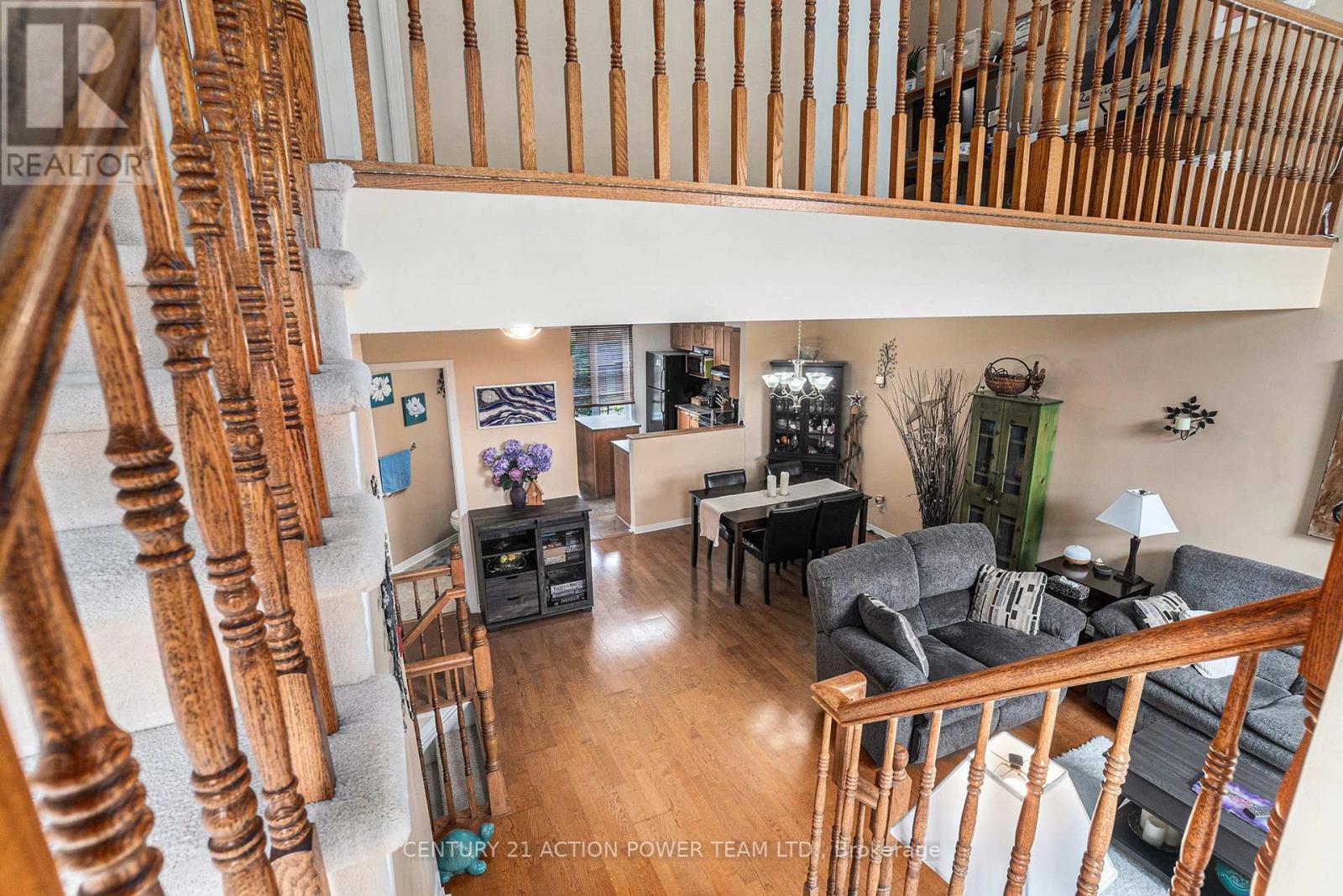 Photo 9 of 123 Gatestone Private, Ottawa ON