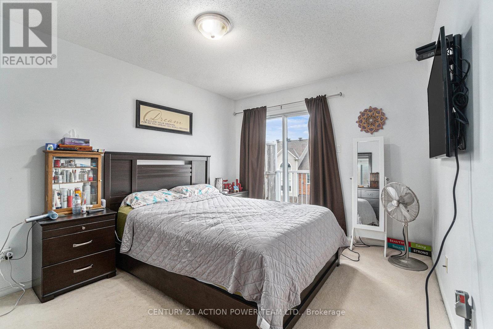 Photo 25 of 123 Gatestone Private, Ottawa ON