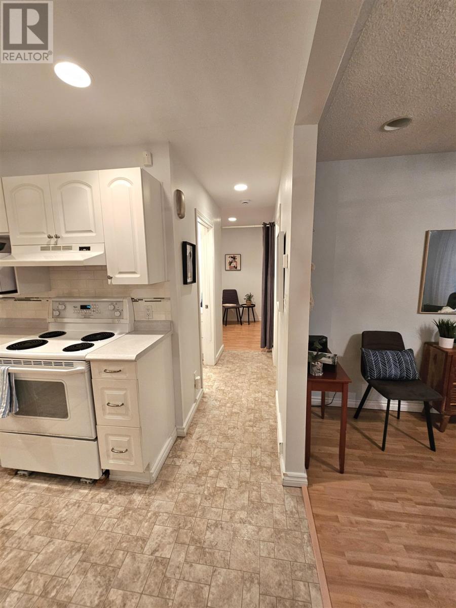 Photo 11 of 90 Glenwood Ave, Sault Ste Marie ON