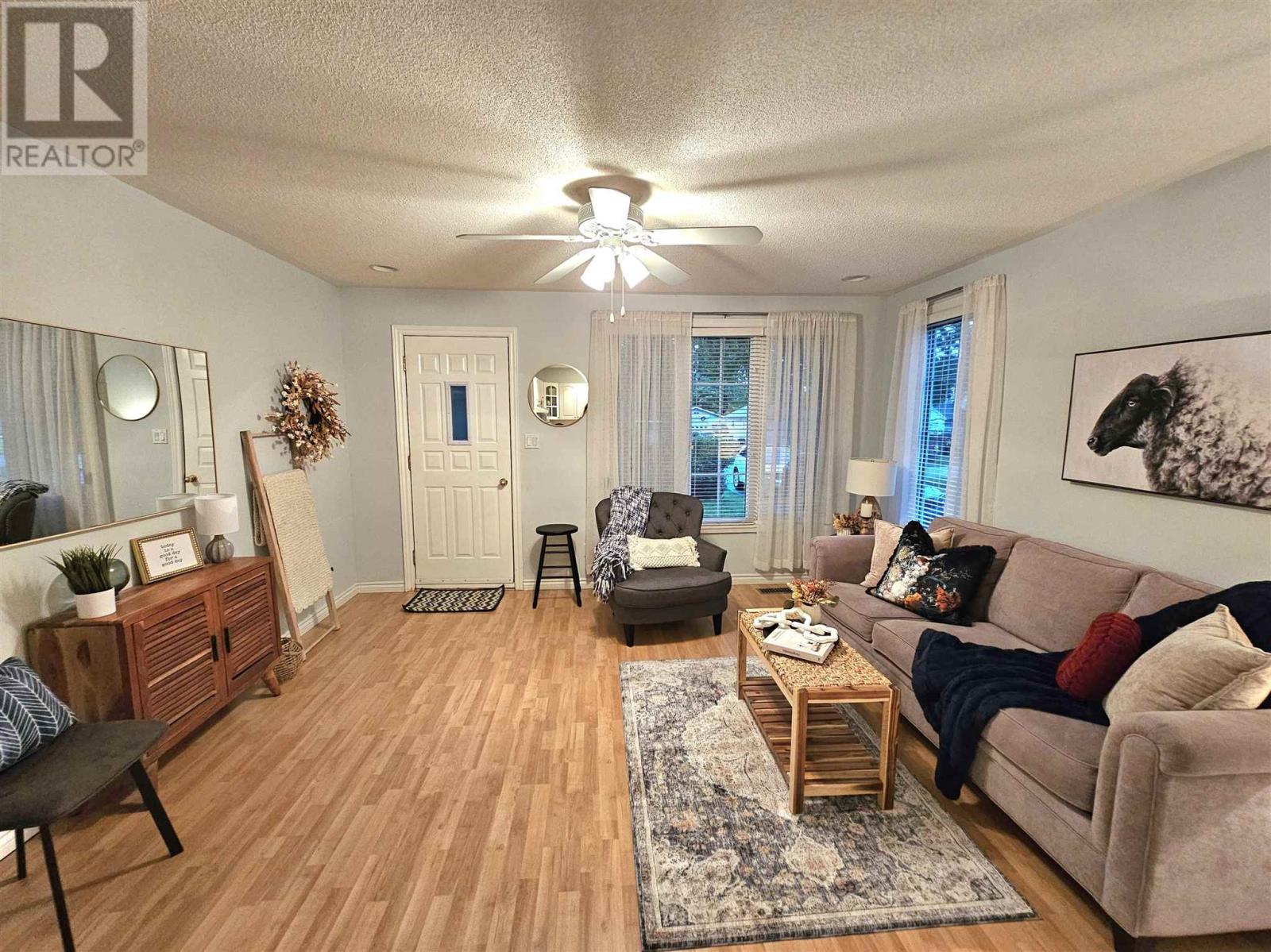 Photo 15 of 90 Glenwood Ave, Sault Ste Marie ON
