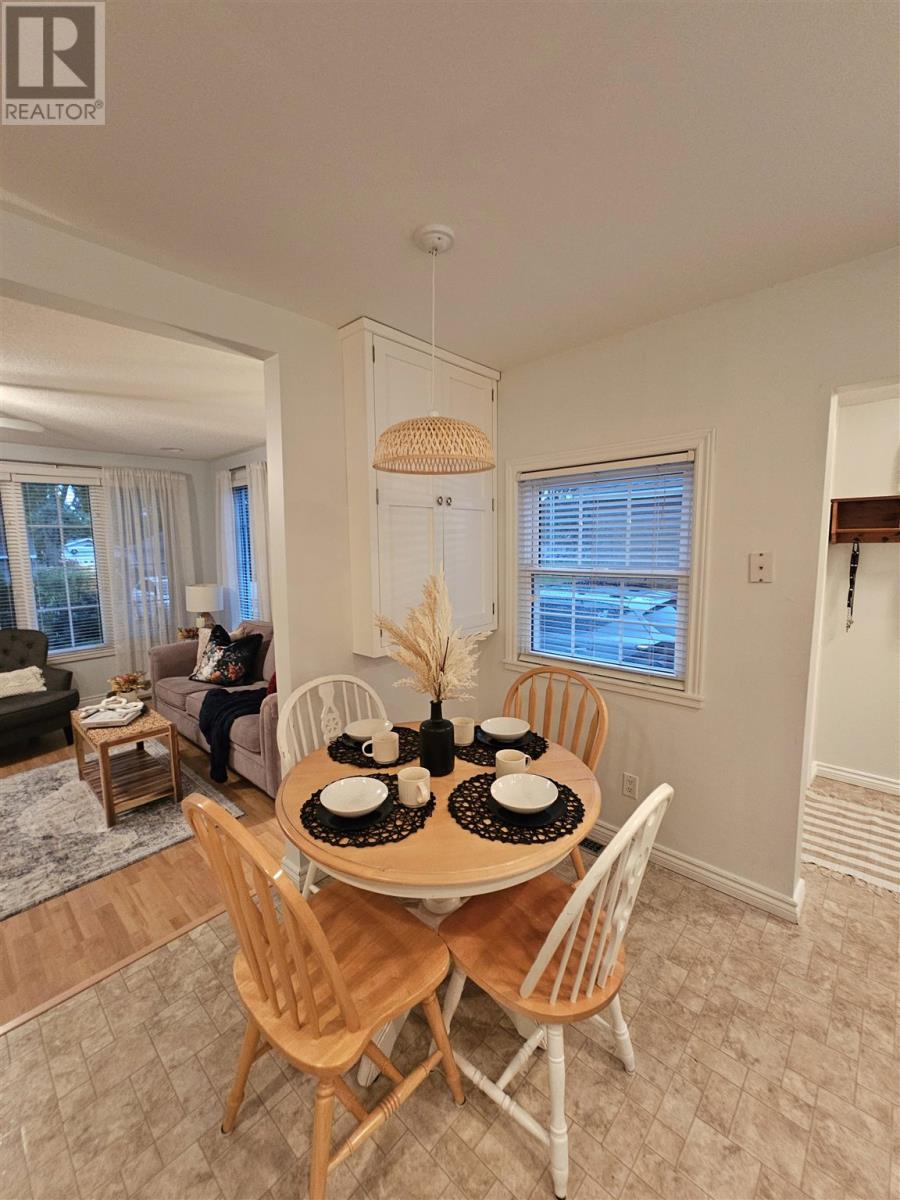 Photo 8 of 90 Glenwood Ave, Sault Ste Marie ON