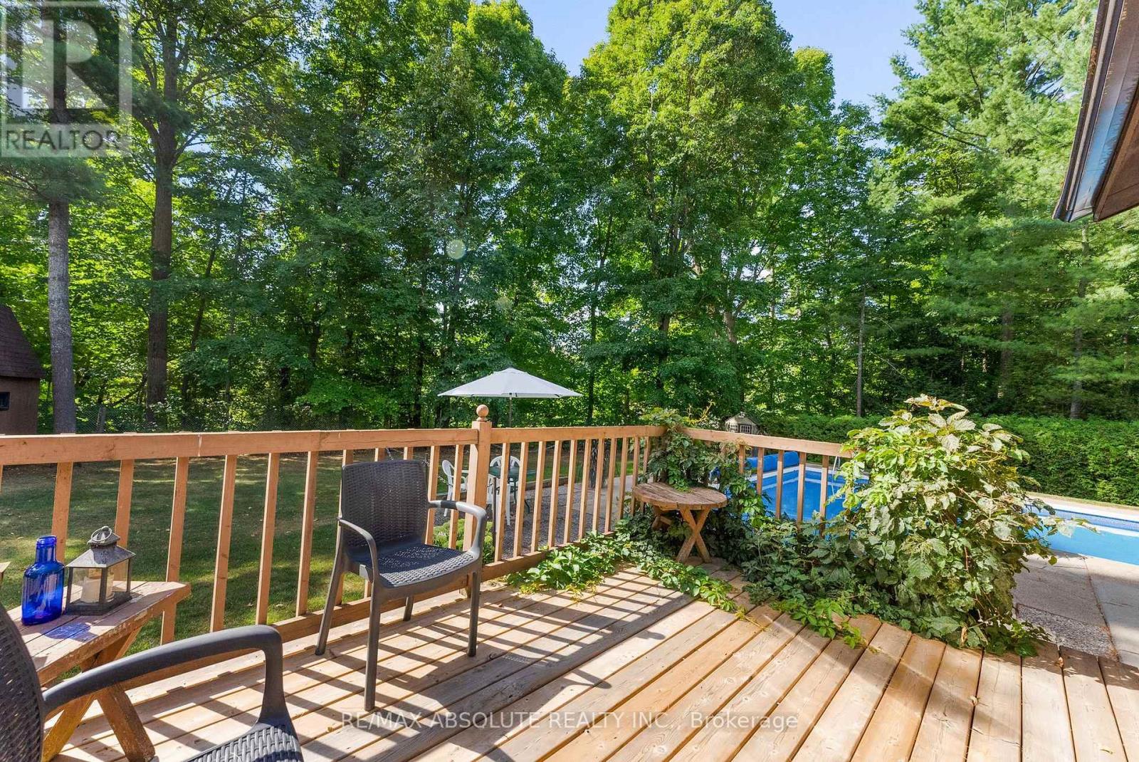 Photo 43 of 33 Old Orchard Lane, Mcnab Braeside ON