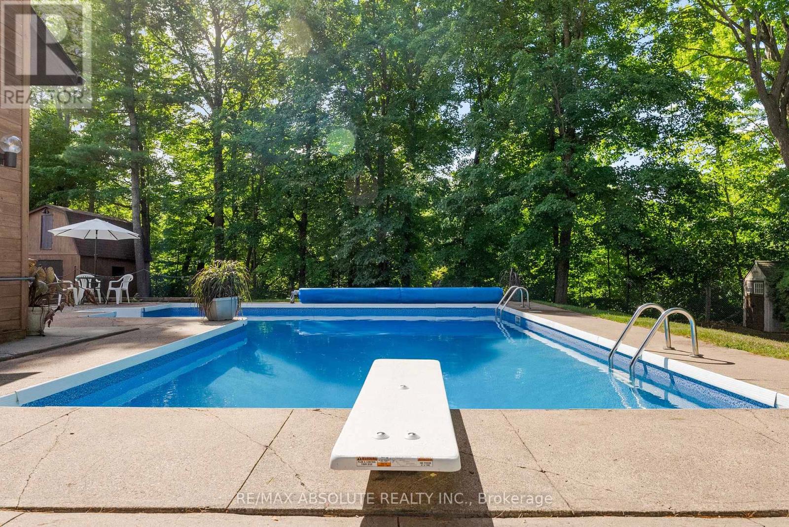 Photo 45 of 33 Old Orchard Lane, Mcnab Braeside ON