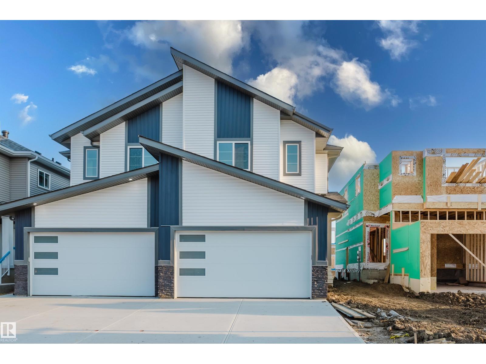 Photo 1 of 929 19 Av Nw, Edmonton AB