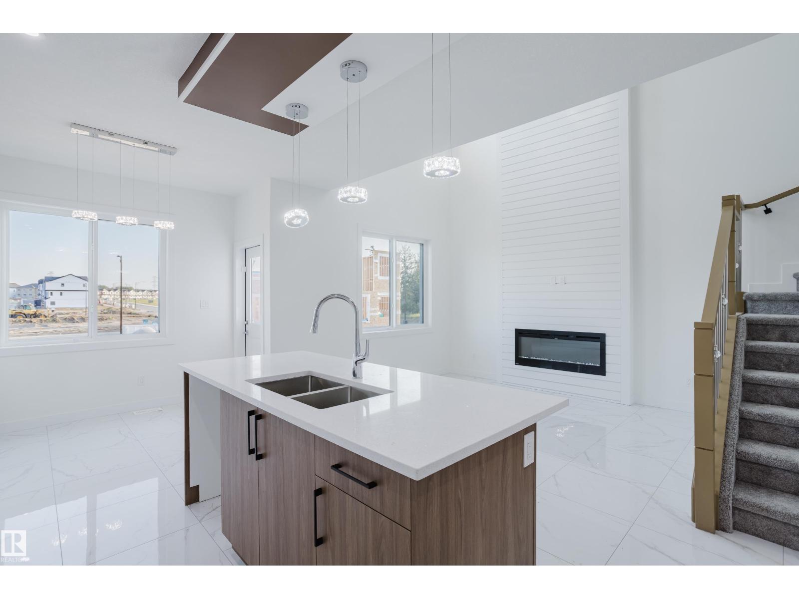 Photo 16 of 929 19 Av Nw, Edmonton AB