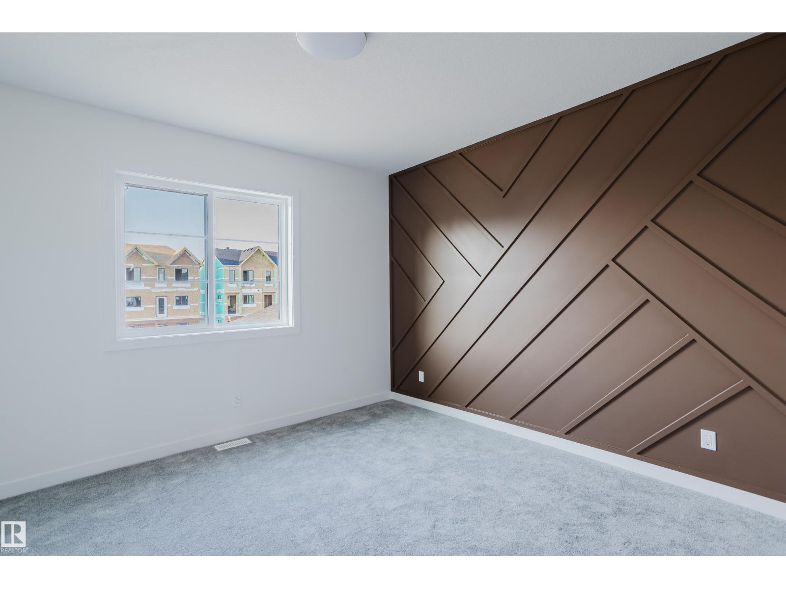 Photo 33 of 929 19 Av Nw, Edmonton AB