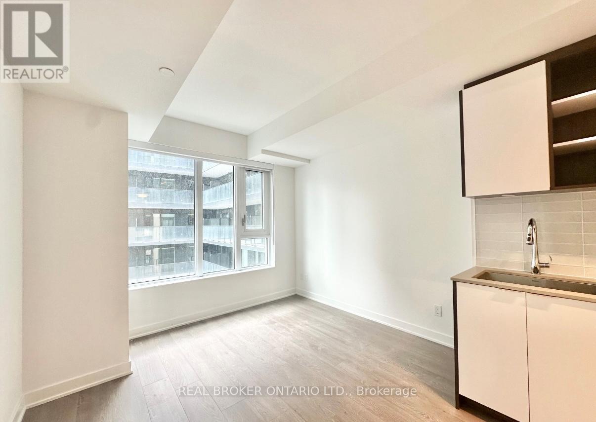 Photo 6 of 1016 543 Richmond Street W, Toronto ON